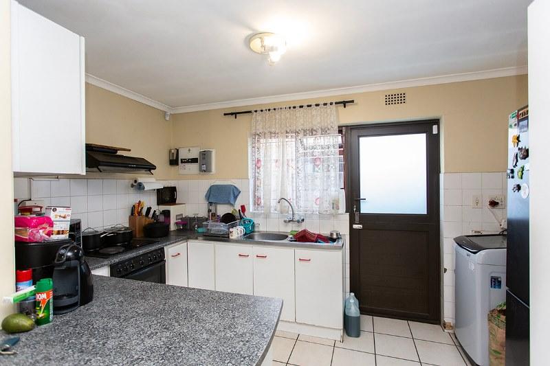 3 Bedroom Property for Sale in Peerless Park West Western Cape